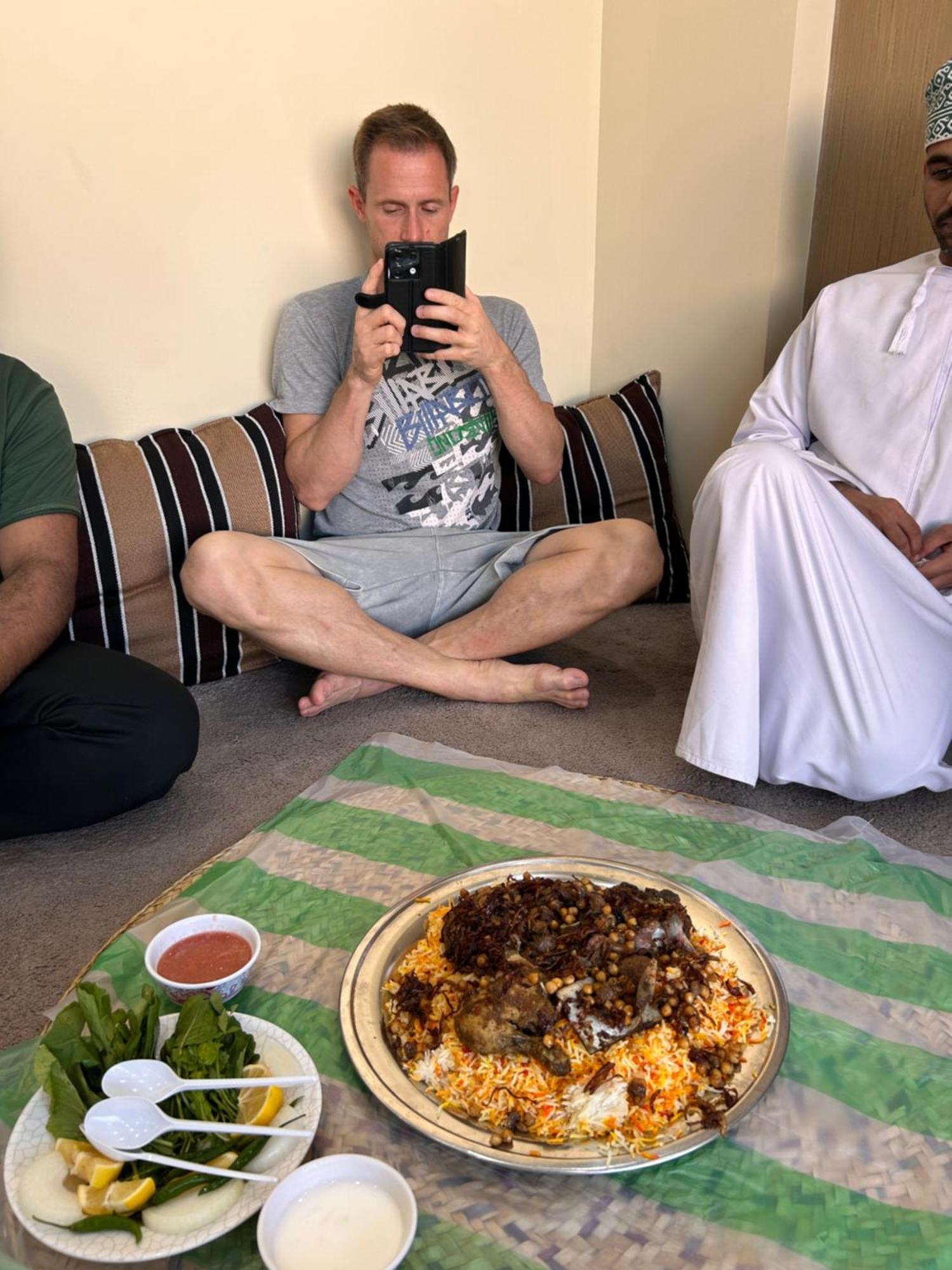 Basil Hostel Muskat Bagian luar foto