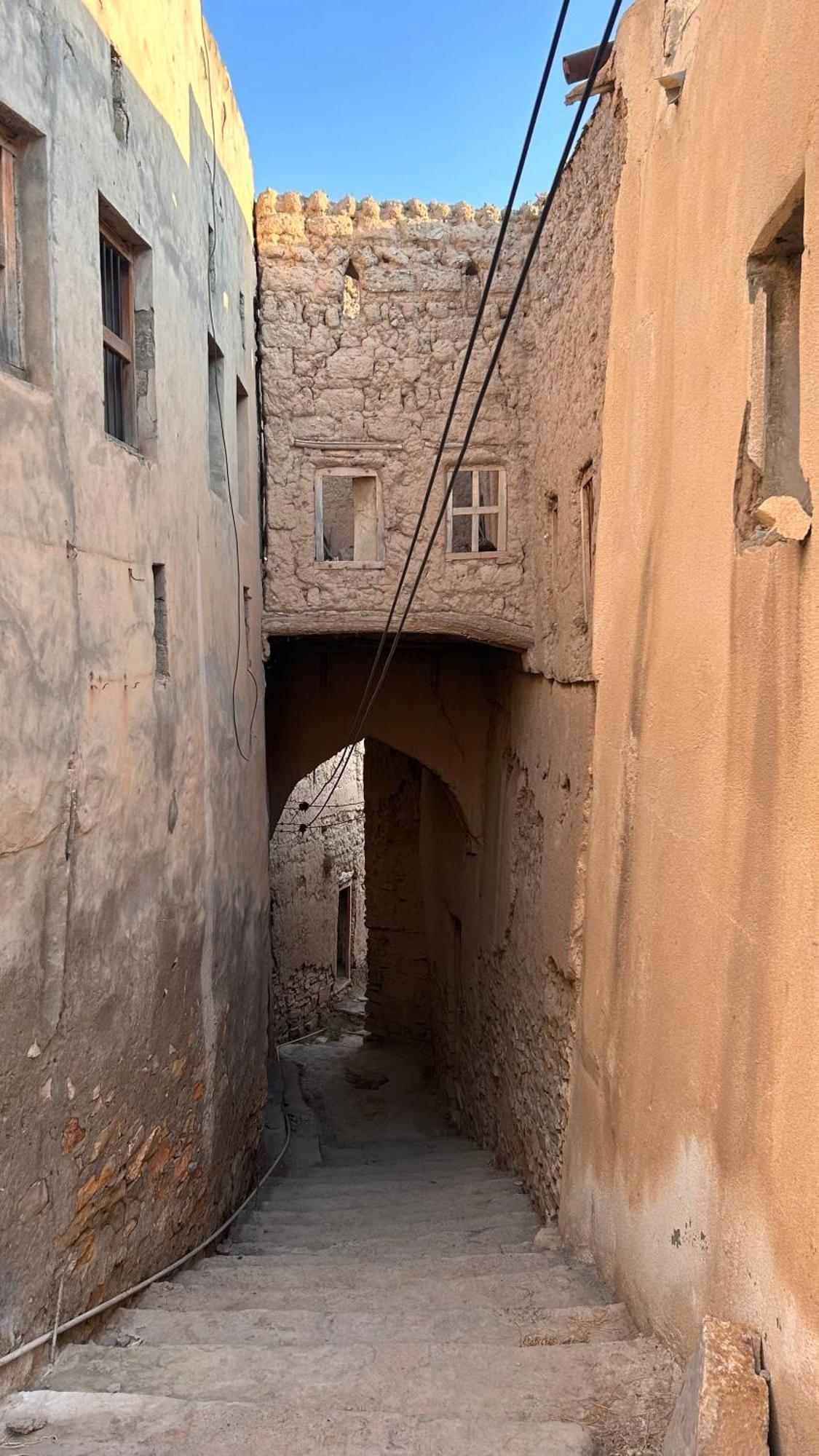 Basil Hostel Muskat Bagian luar foto