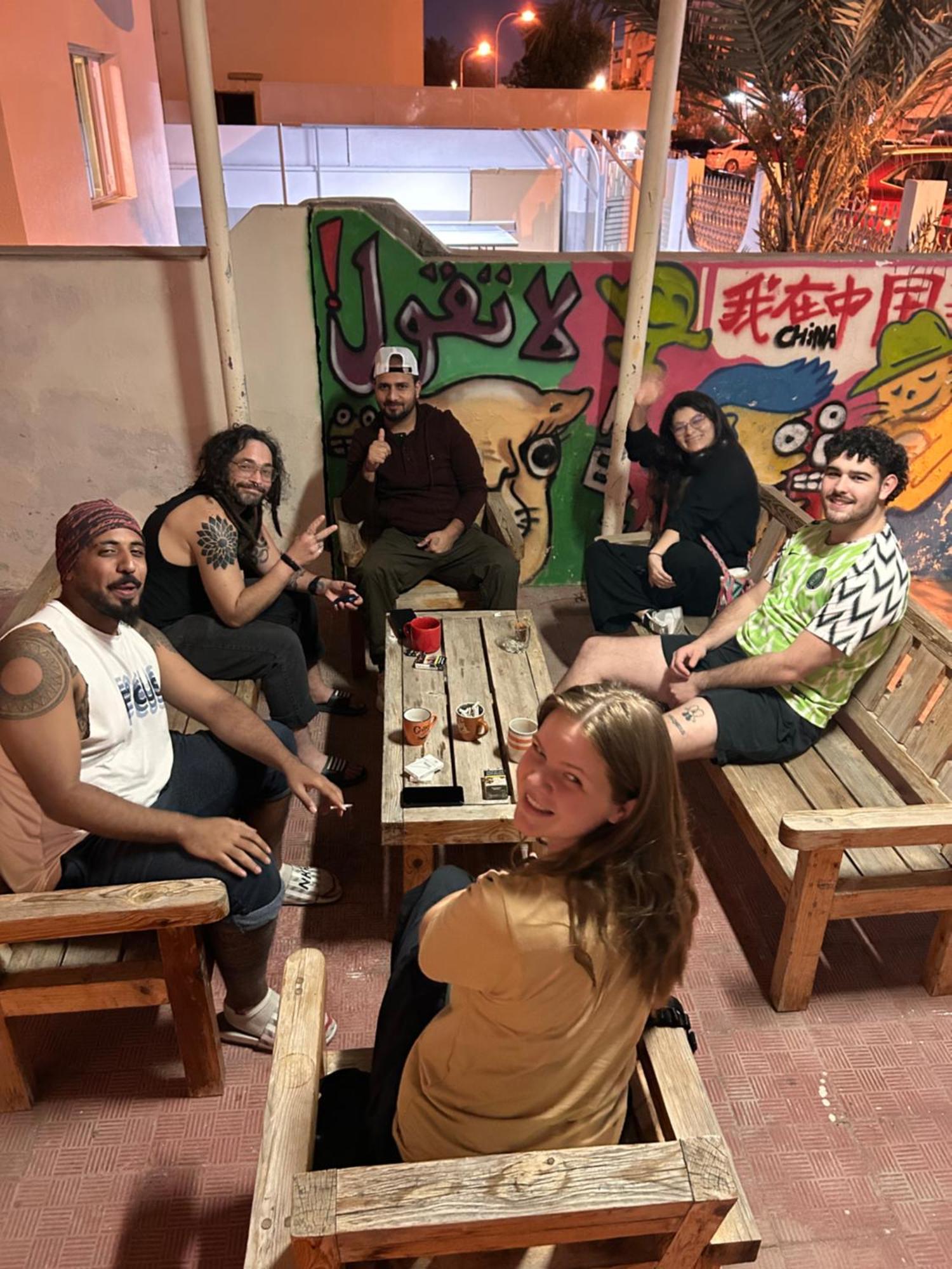 Basil Hostel Muskat Bagian luar foto
