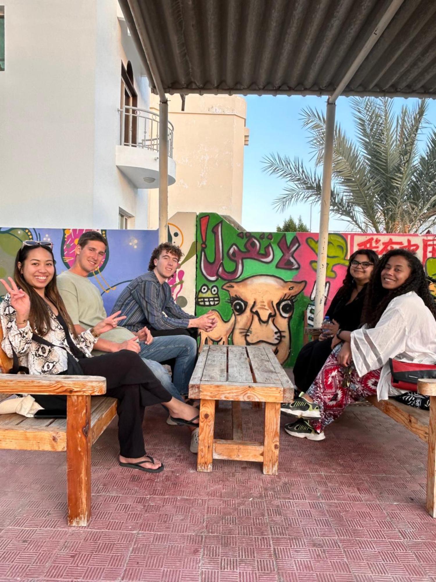 Basil Hostel Muskat Bagian luar foto
